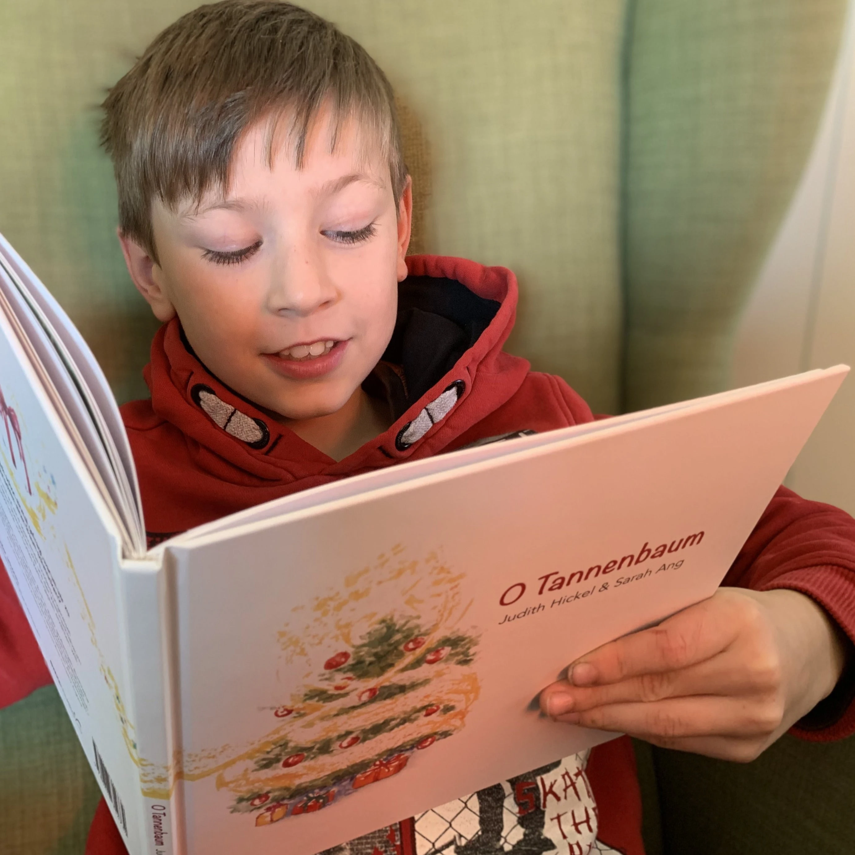 Cover für Am Weihnachtsbaum die Kugeln hängen